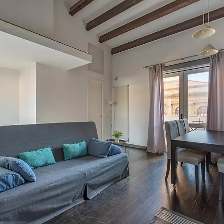 La Terrazza Sul Massimo Apartment *